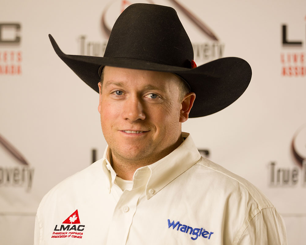Casey Lawes, 2025 Canadian Livestock Auctioneering Champion