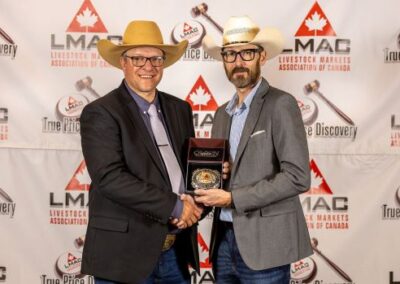The People’s Choice Award is sponsored by Whitewood Livestock Sales ( the Parks family). Tyler Cronkhite from Cowtown Livestock Exchange in Maple Creek, Sask., received the 2026 award. Presented by Whitewood Livestock Manager Rhett Parks.